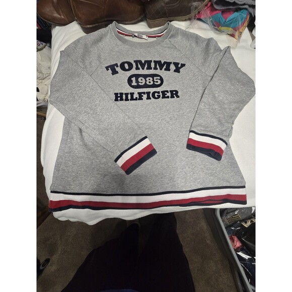 Tommy Hilfiger Denim 1985 Crewneck Sweatshirt Gray Size S/M Logo Pullover USA - Picture 3 of 15